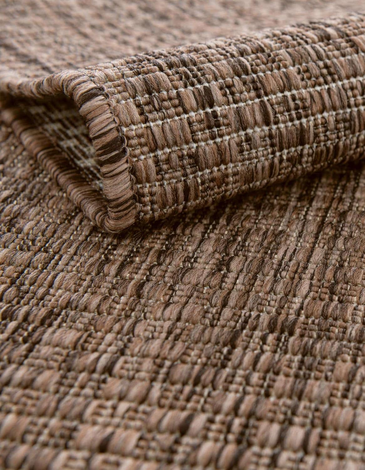 Unique Loom Outdoor Solid Collection Area Rug (6' 1" Square Light Brown/Ivory)