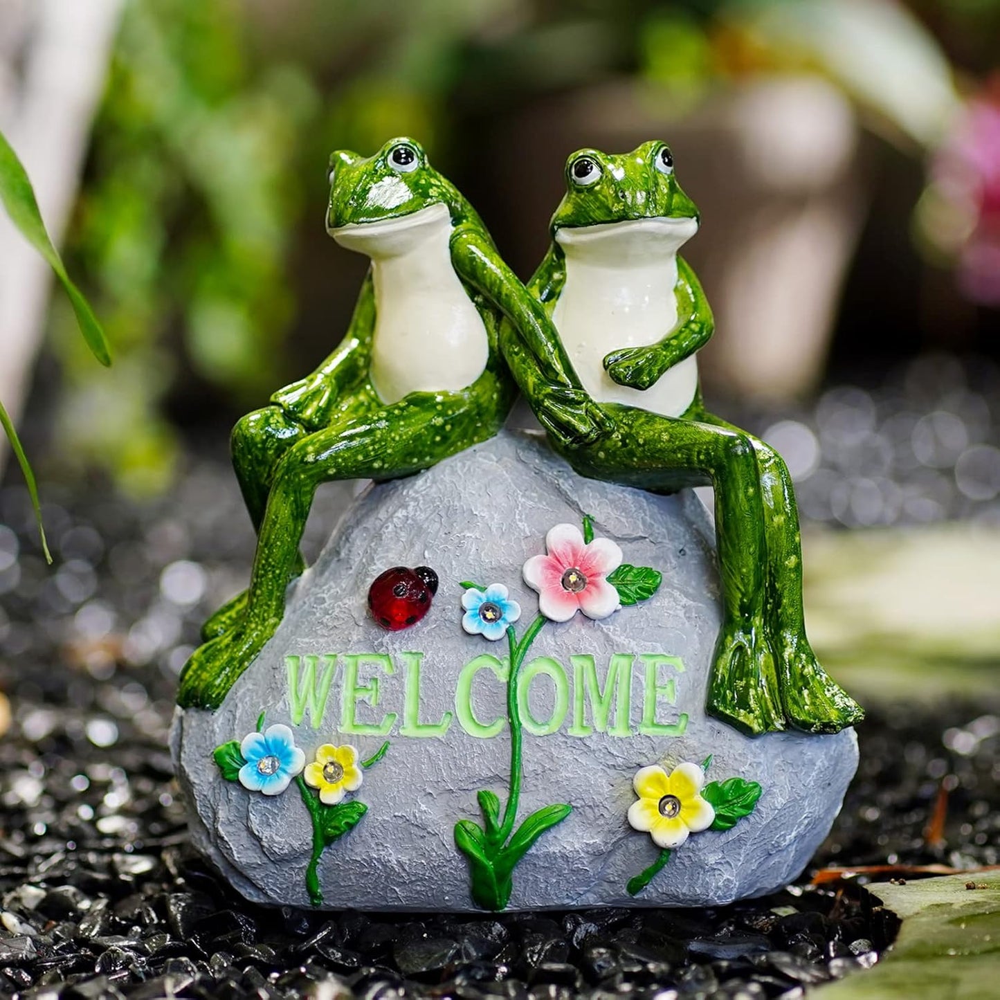 Nacome Garden Outdoor Statues Frog with Succulent and 7 LED Lights - Lawn Decor for Patio, Balcony, Yard Ornament - Unique Housewarming Gifts