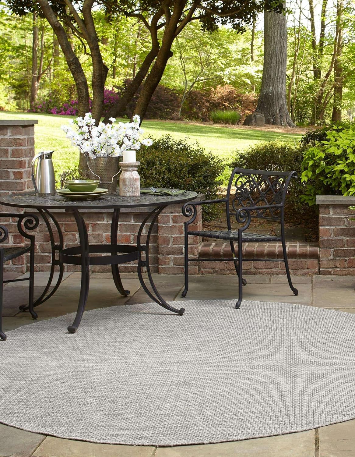 Unique Loom Outdoor Solid Collection Area Rug (10' Round Light Gray/Ivory)