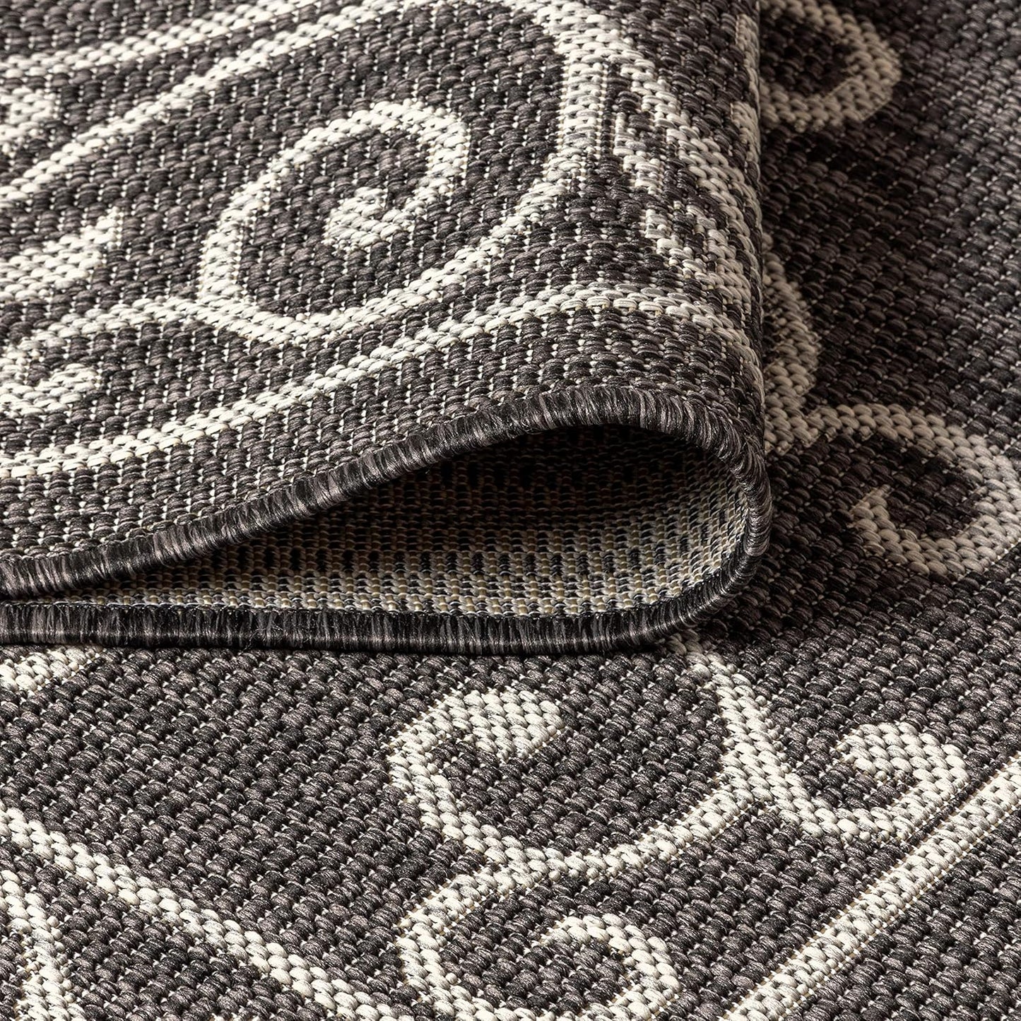 JONATHAN Y SMB106G-4SQ Charleston Vintage Filigree Textured Weave Black/Gray 4' Square Indoor/Outdoor Area Rug, Pet Friendly, Non-Shedding, Stain Resistant, Easy-Cleaning for Backyard, Patio, Porch